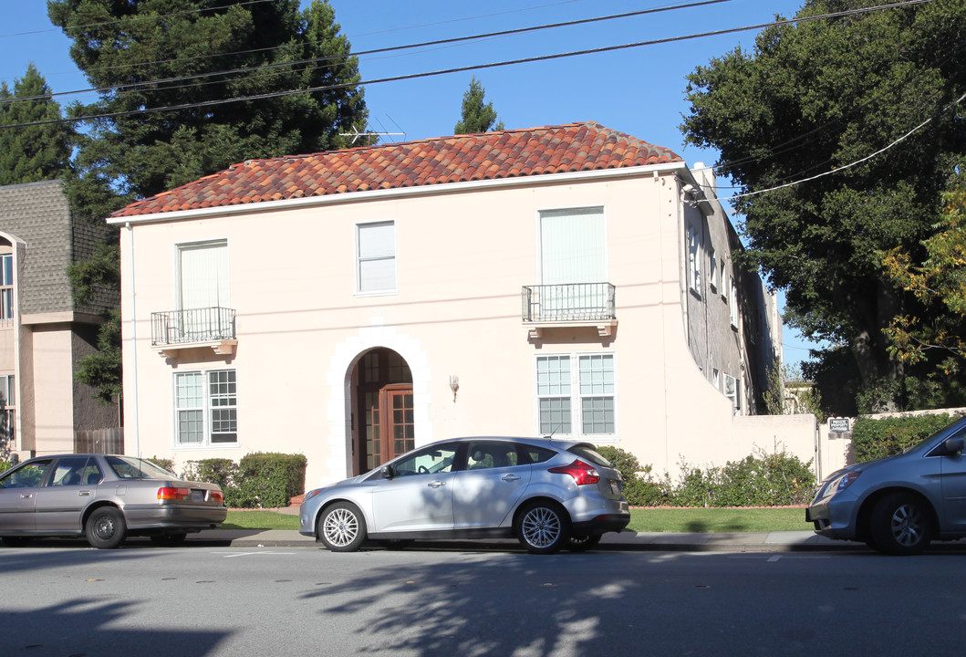 The Gardens in San Mateo, CA - Building Photo