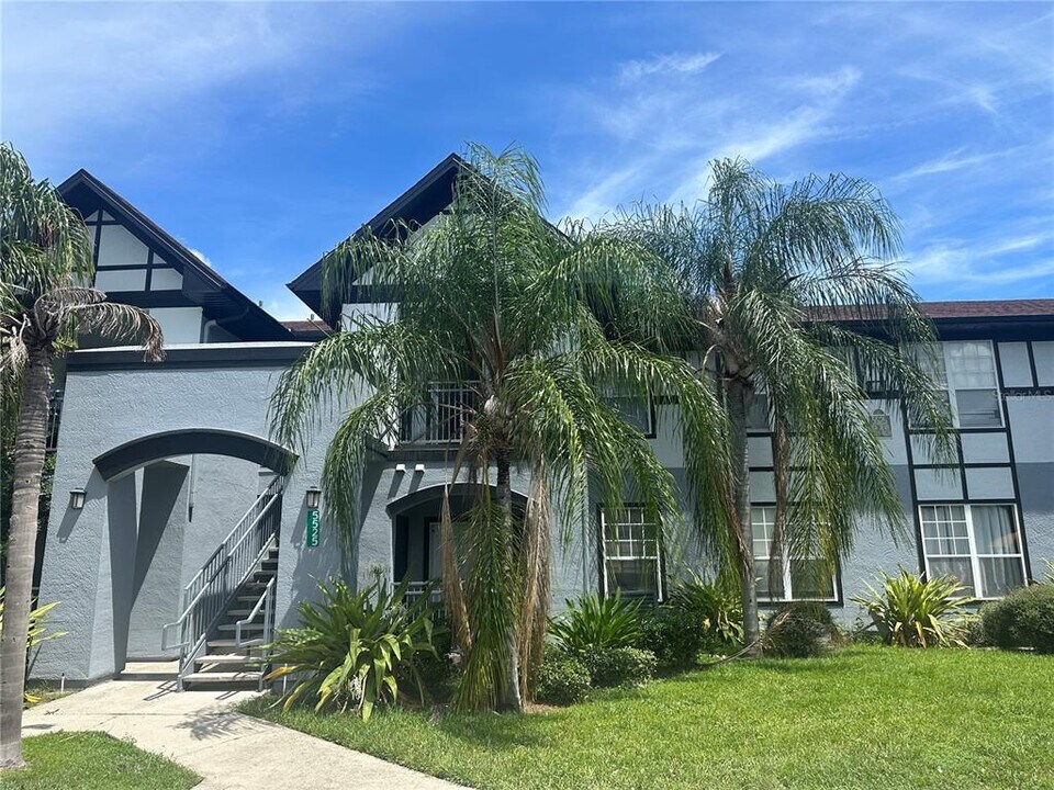 5525 Pga Blvd-Unit -4622 in Orlando, FL - Building Photo