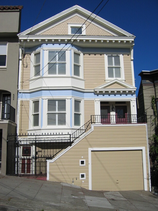 540 Noe St, Unit 540 Noe St