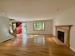 19 Westerly Dr in Sandwich, MA - Building Photo - Building Photo