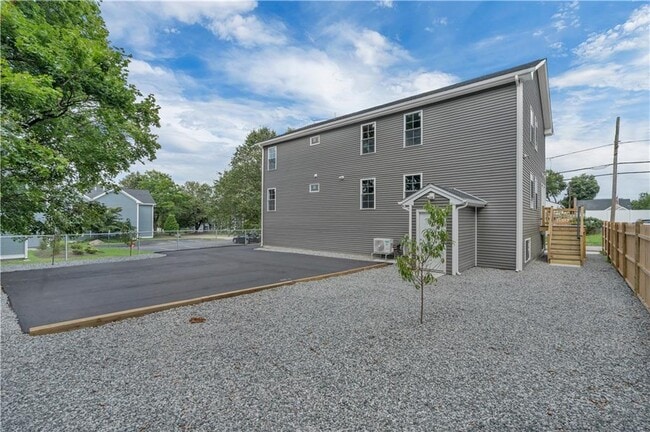 property at 160 Chatham St