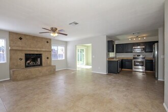 5523 W Villa Maria Dr in Glendale, AZ - Building Photo - Building Photo