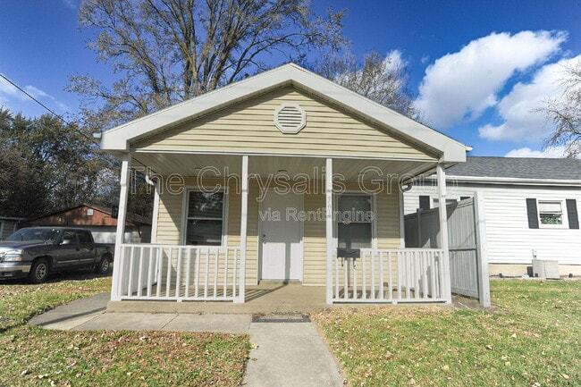 property at 704 W Superior St