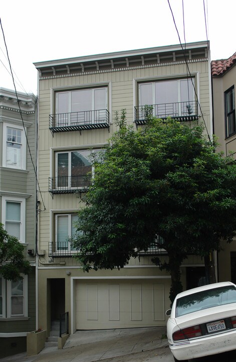 2034 Leavenworth St in San Francisco, CA - Building Photo