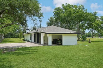 8412 Avenue L in Santa Fe, TX - Building Photo - Building Photo
