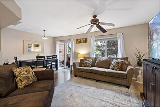 708 Crown Ridge Ln, Unit 3 in Fort Collins, CO - Building Photo - Building Photo