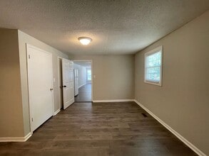 716 Broad St in Kannapolis, NC - Building Photo - Building Photo