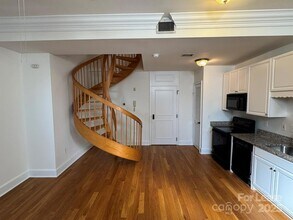 515 N Church St, Unit 108 in Charlotte, NC - Building Photo - Building Photo