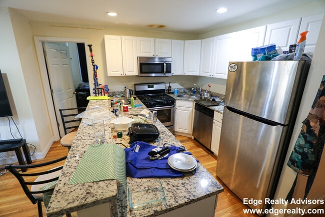 60 Egmont St, Unit 1