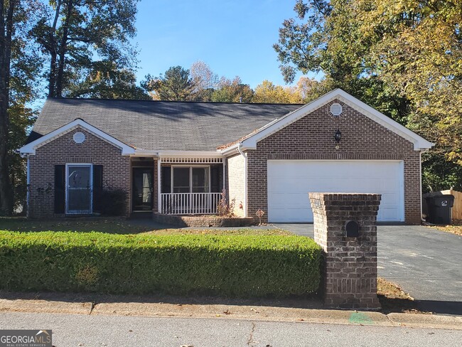 1014 Merrimac Way in Lawrenceville, GA - Foto de edificio - Building Photo