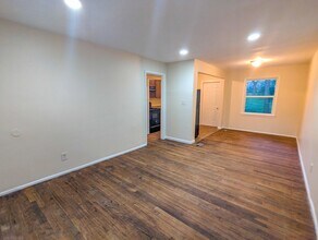 3054 Waters Rd SW in Atlanta, GA - Building Photo - Building Photo