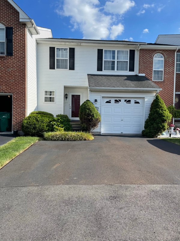 property at 143 Hampshire Dr