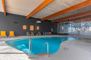 The Pearl at Midtown in Dallas, TX - Building Photo