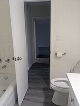 1247 N Orange Grove Ave in West Hollywood, CA - Building Photo - Building Photo