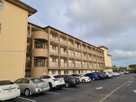 8851 NW 119th St in Hialeah, FL - Building Photo