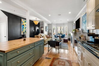 687 E 6th St, Unit 1 in Boston, MA - Building Photo - Building Photo