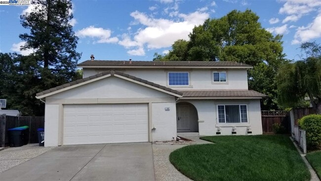 property at 3181 Camdon Ct