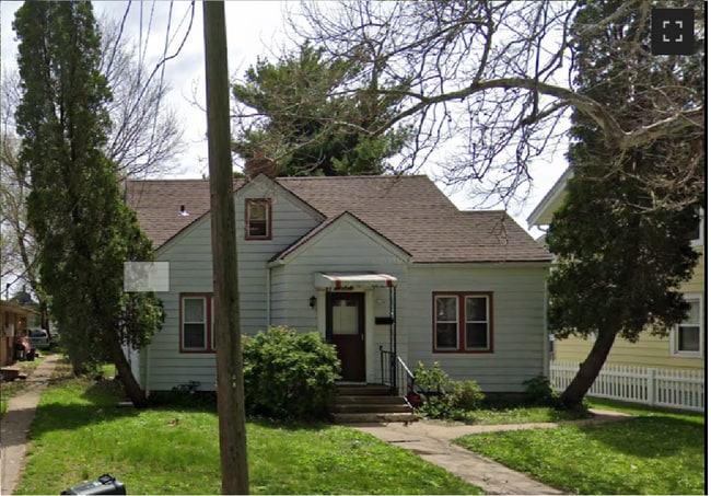 property at 2111 19th Ave