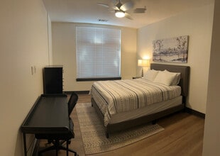 539 W Trade St in Charlotte, NC - Building Photo - Building Photo