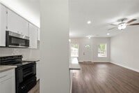 8207 Sandra St photo'