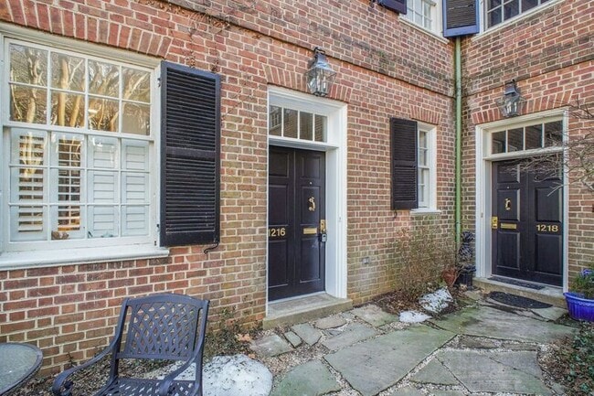 1216 Sophia St in Fredericksburg, VA - Building Photo - Building Photo