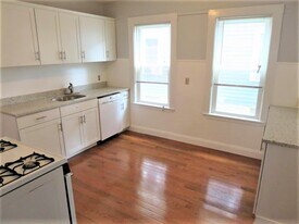 36 Standish St, Unit 2 in Cambridge, MA - Building Photo