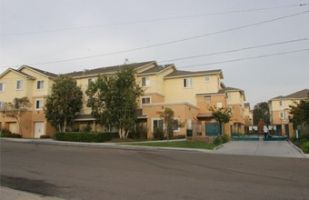 Casa Puleta Apartments in San Diego, CA - Building Photo - Building Photo