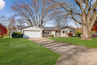 4646 Susy Ln in Indianapolis, IN - Foto de edificio - Building Photo