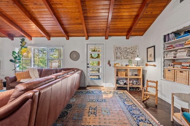 property at 319 Hideaway Lane Central