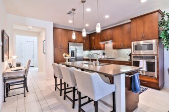 33 Angra Way in Gilroy, CA - Building Photo - Building Photo