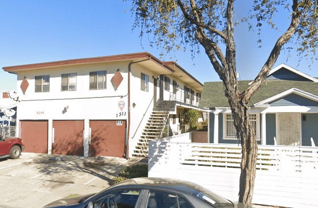1311 W 89th St in Los Angeles, CA - Building Photo - Building Photo