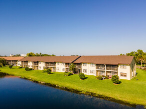 Winding Lake at Welleby in Sunrise, FL - Building Photo - Building Photo