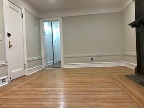 1061 Clay Ave, Unit 1A in Bronx, NY - Building Photo - Building Photo