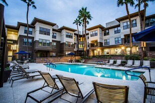 The Reserve on Cave Creek in Phoenix, AZ - Building Photo