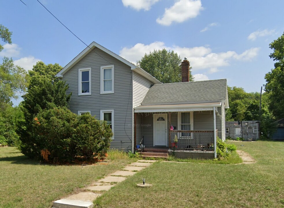 207 N Longwood St in Rockford, IL - Building Photo
