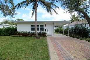 241 NW 1st Ave in Delray Beach, FL - Building Photo