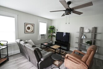 7 De Laval Pl, Unit 1 in Poughkeepsie, NY - Building Photo - Building Photo