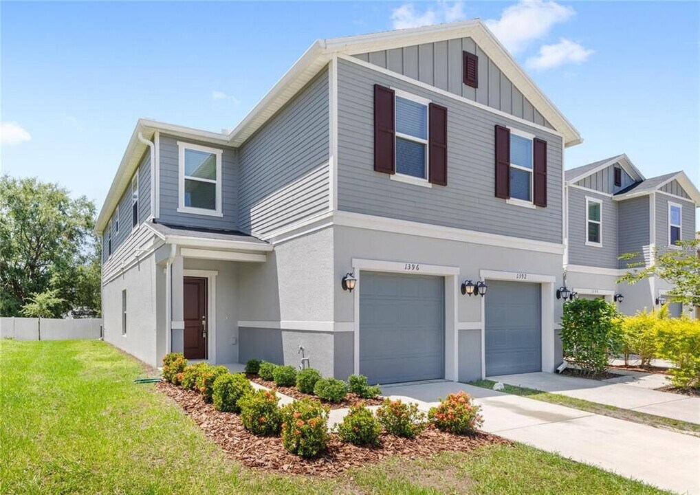 1396 Mirabella Cir in Davenport, FL - Building Photo
