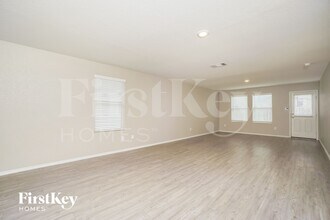 5184 Fowler Crst in Converse, TX - Building Photo - Building Photo