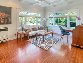 2410 Russell St, Unit B in Berkeley, CA - Building Photo - Building Photo