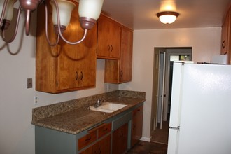 Pasadena Apartments in Fallbrook, CA - Building Photo - Interior Photo