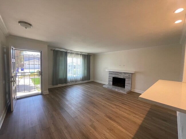 6440 Oakridge Rd in San Diego, CA - Building Photo - Building Photo