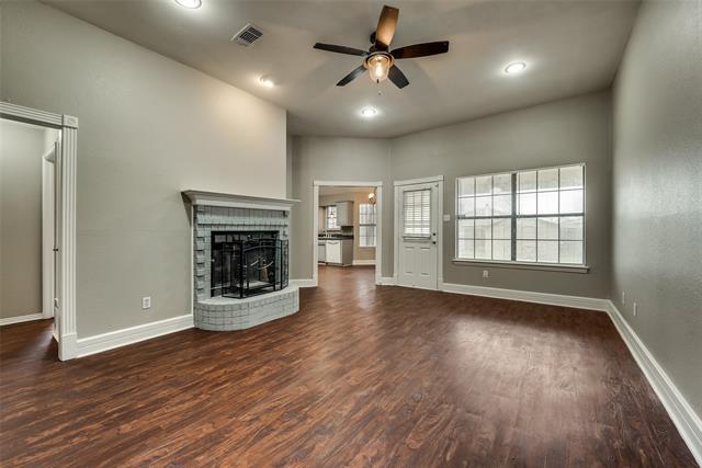 728 Nicole Dr in Burleson, TX - Building Photo - Building Photo