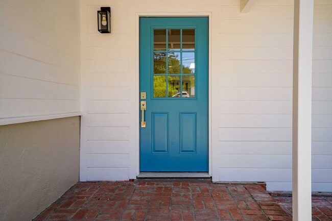 6 Donna Maria Way in Orinda, CA - Building Photo - Building Photo