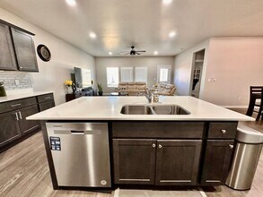 10341 NW 26th St in Oklahoma City, OK - Building Photo - Building Photo