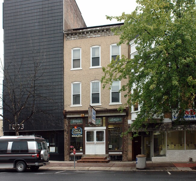 1031 W Hamilton St