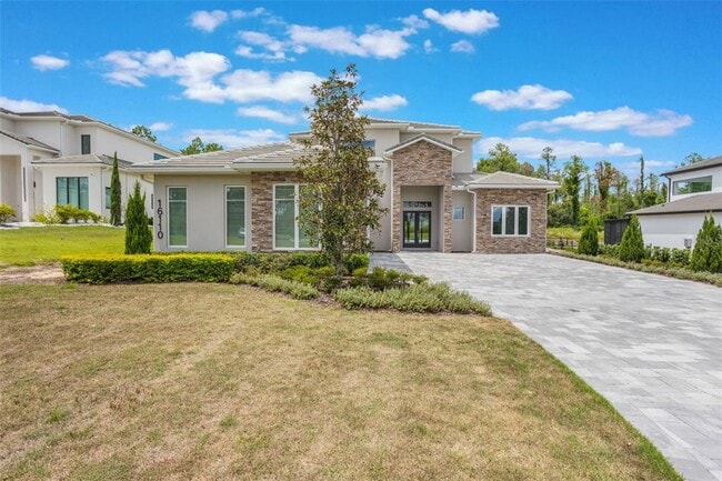 16110 Pendio Dr in Montverde, FL - Building Photo - Building Photo