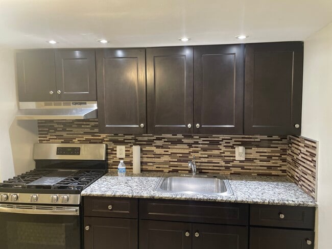 6116 Washington St, Unit 1 bedroom in West New York, NJ - Foto de edificio - Building Photo