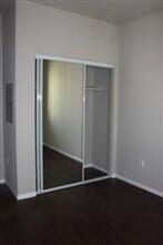 Sunland Gardens in Sun Valley, CA - Building Photo - Interior Photo