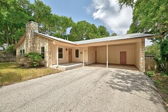 2002 Rabb Rd in Austin, TX - Building Photo - Building Photo